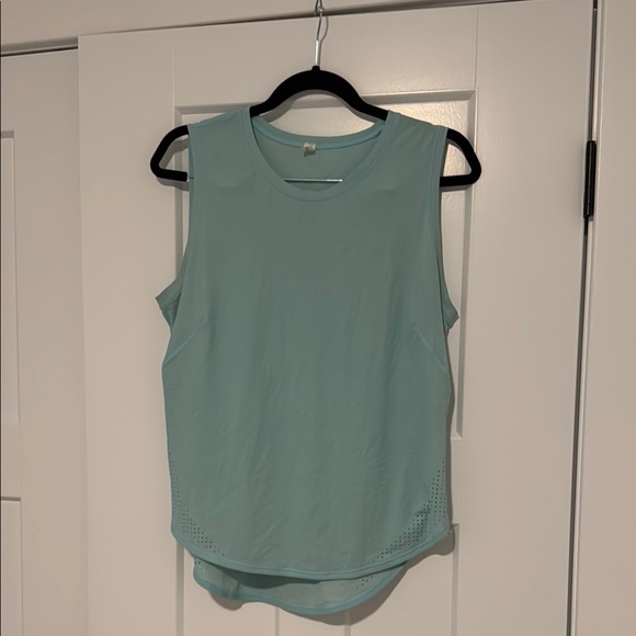 Lululemon Tank Top - Picture 1 of 4